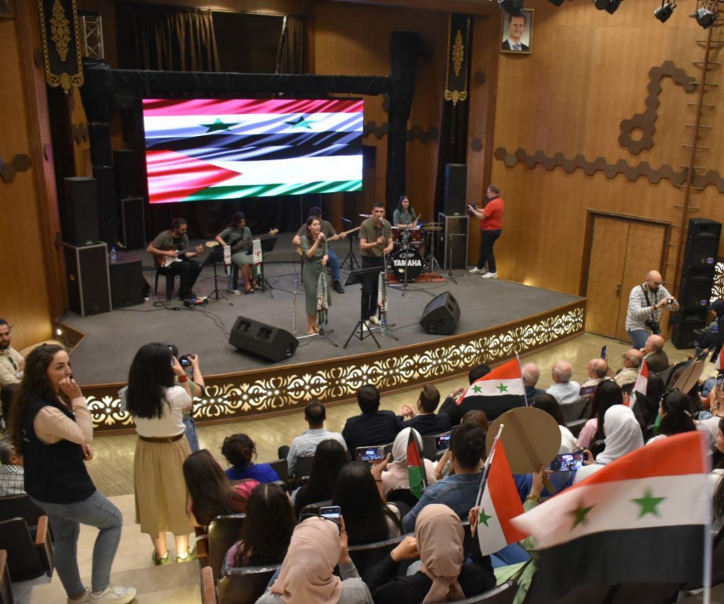 نغني لفلسطين.. فرقة غروب يوروم التركية في سورية