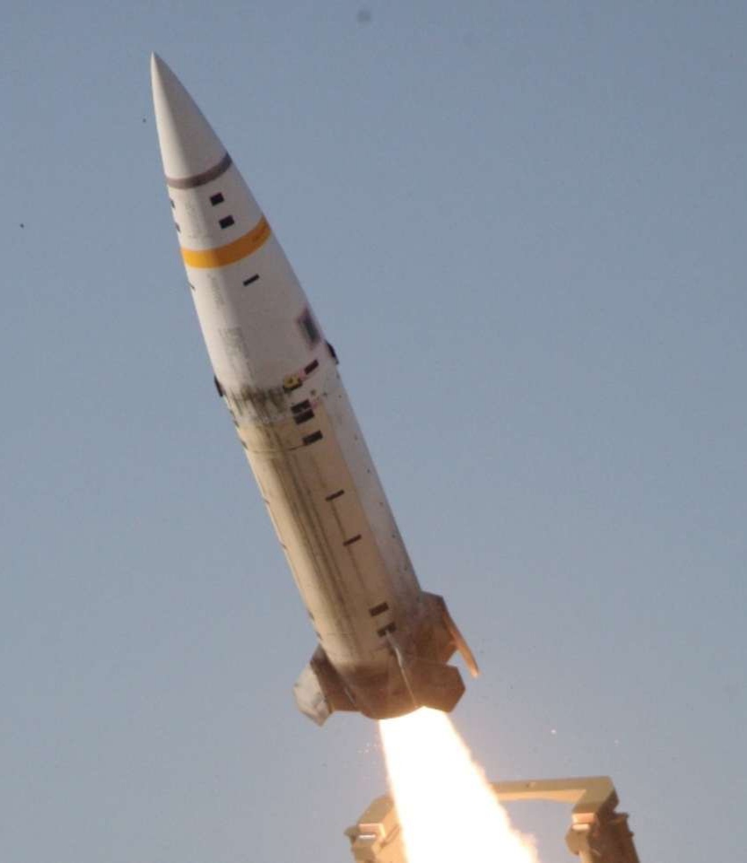 كوريا الشمالية تدين تزويد أوكرانيا بصواريخ ATACMS الأمريكية