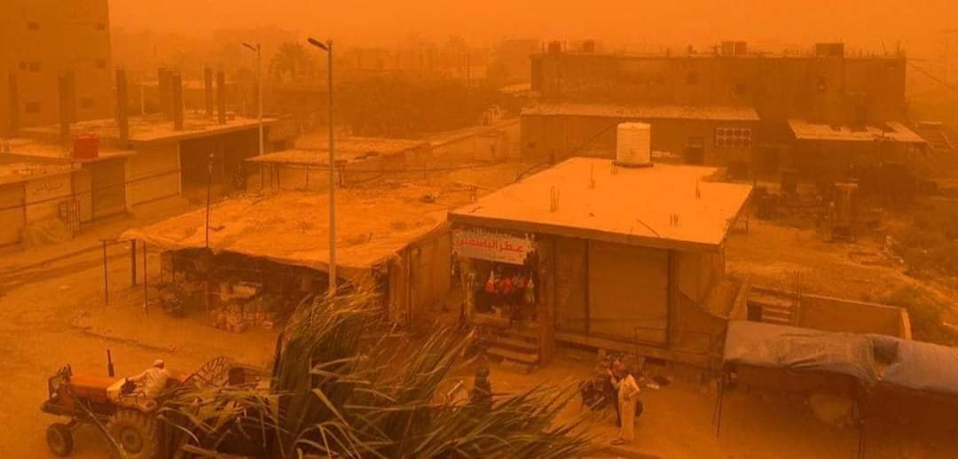 عاصفة غبارية تؤثر على محافظة دير الزور