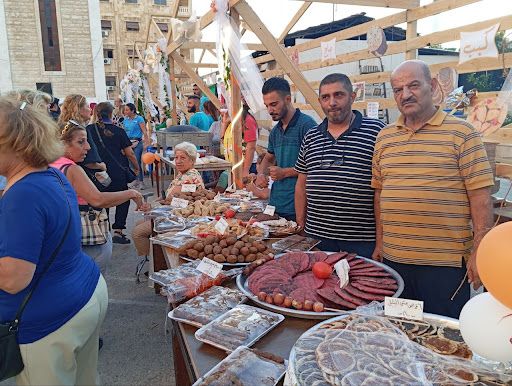 لقمتك بتشفي غيرك معرض خيري للمأكولات الشعبية في حلب لدعم العمليات الجراحية