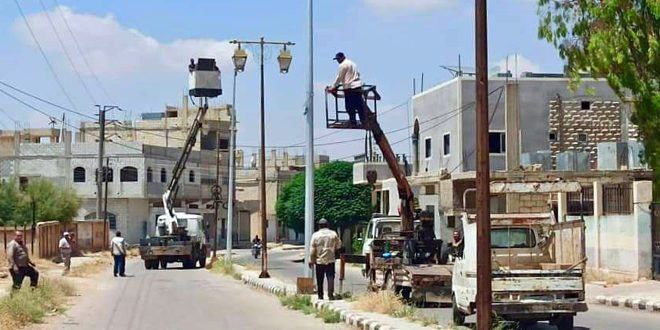 تركيب وحدات إنارة شمسية في مدينة بصرى الشام